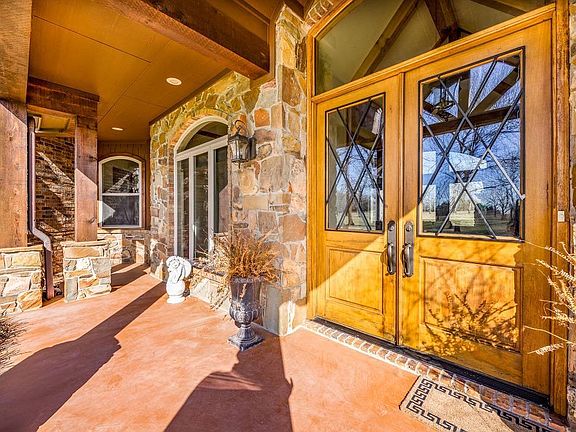 4th image of 759 N 4250th Rd