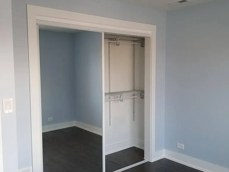 6726 N Artesian Ave #2 — Photo 25