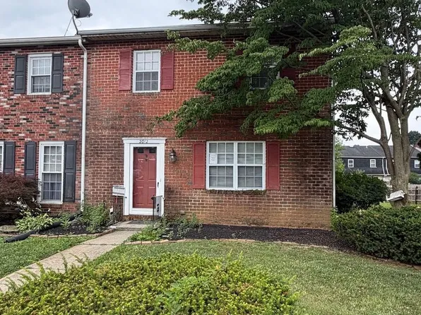 2012 Hale Ct, Reading, PA 19610