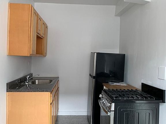 3rd image of 41-98 Forley St #1C