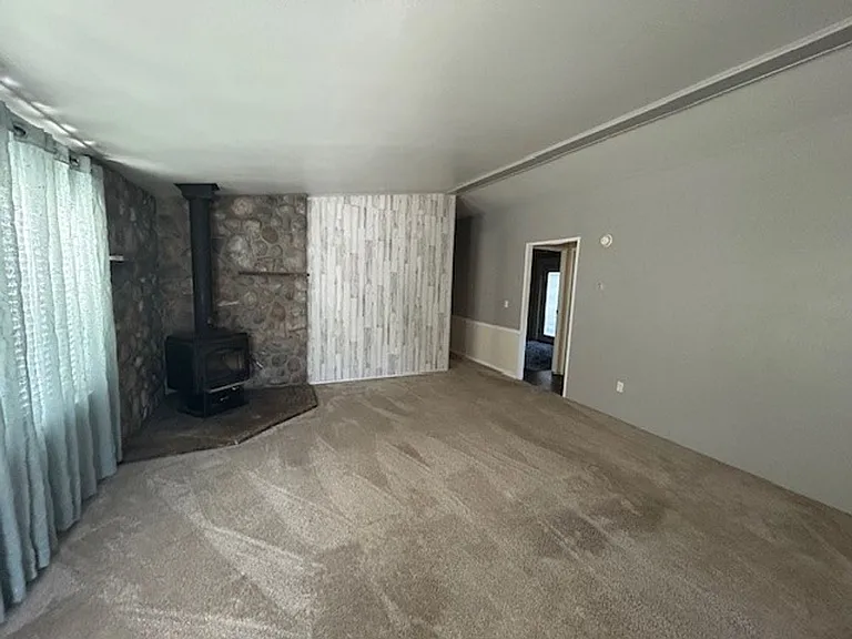 103 Silverbow Ct — Photo 8