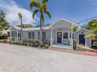 726 Eagle Point Dr, Venice, FL 34285