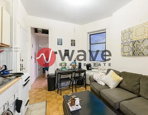 Rented by Wave Real Estate Group | media 17