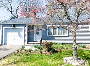 96 Harding St, Wethersfield, CT 06109