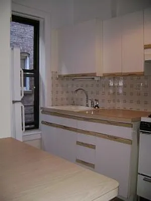 Rented by Frank Valvo Real Estate | media 30