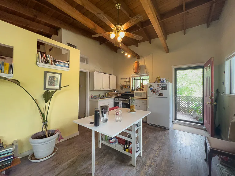3410 Duval St #D — Photo 3