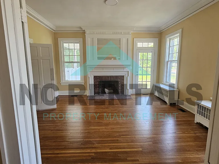 521 Park Pl — Photo 6