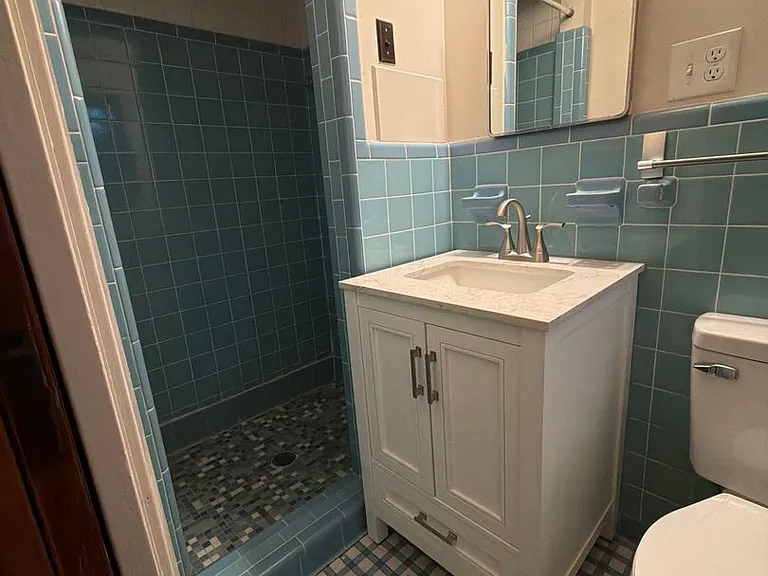 41 Summar Dr — Photo 7