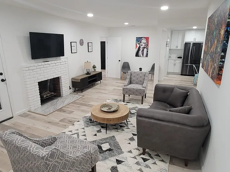 6725 Belmar Ave — Photo 56