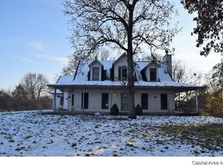 21901 Athens Blacktop Rd, Petersburg, IL 62675