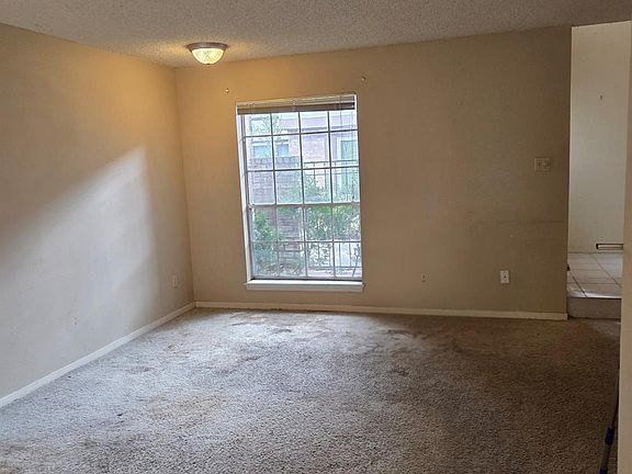 2nd image of 7971 Kendalia Dr