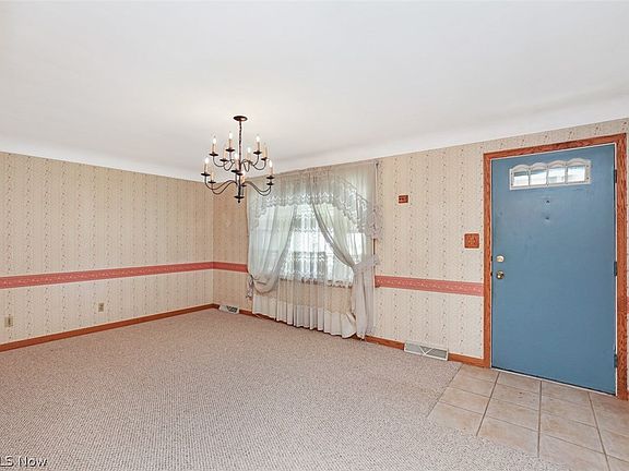 3rd image of 4678 Westwood Dr