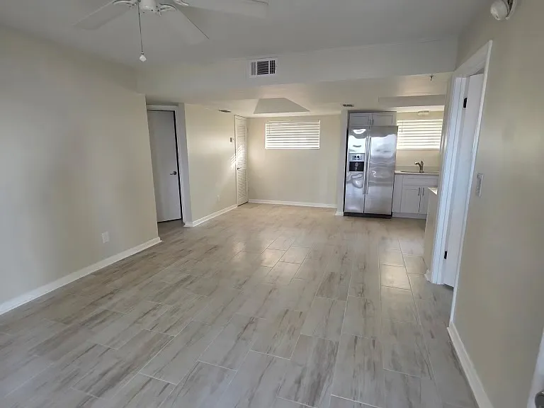656 W Osceola St — Photo 20