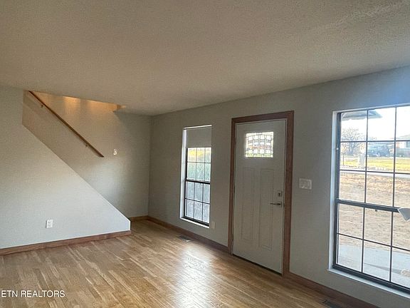 4th image of 1712 Woodrow Dr