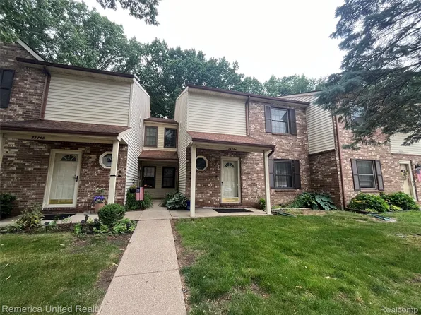 35754 Castlewood Ct, Westland, MI 48185