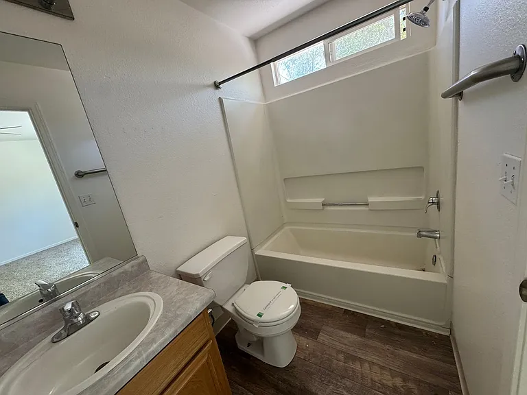 5726 Dewberry Ct — Photo 10