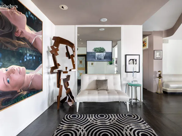 1010 5th Avenue image 7 of 16