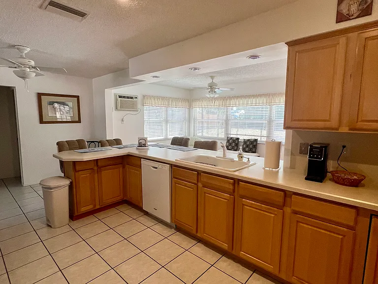 8159 Alhambra Ct — Photo 8