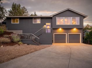 3037 NE Purcell Blvd, Bend, OR 97701