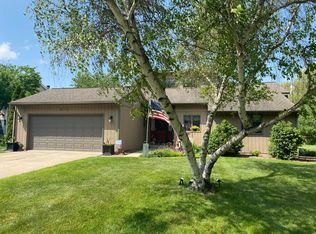 972 Sandpiper Dr, Chesterton, IN 46304