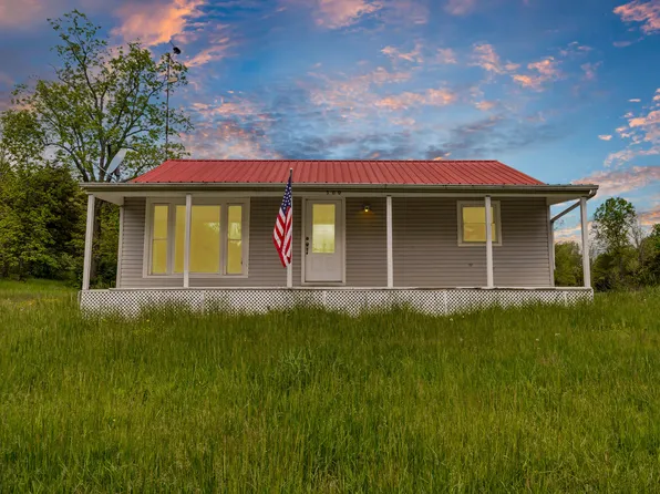 500 Rocky Rd, Salvisa, KY 40372