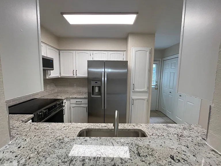 2916 Kathleen Ln — Photo 9