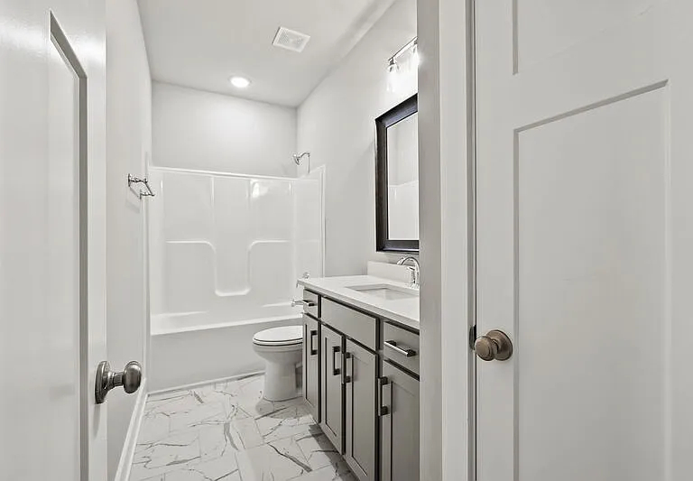 411 Raleigh Elm Dr SW — Photo 18