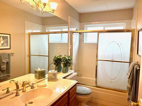 4th image of 2103 Lansdown Dr