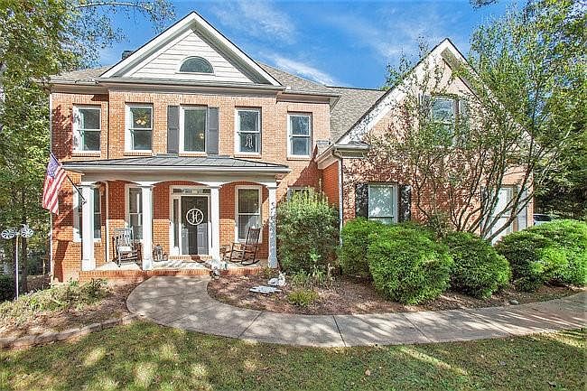 1st image of 304 Sourwood Ln