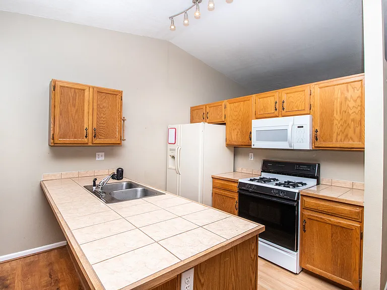 5742 Stoney Pass Dr — Photo 3