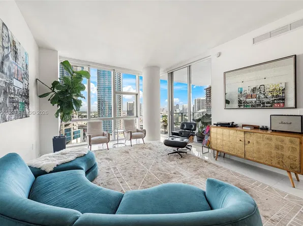 851 NE 1st Ave #1901, Miami, FL 33132