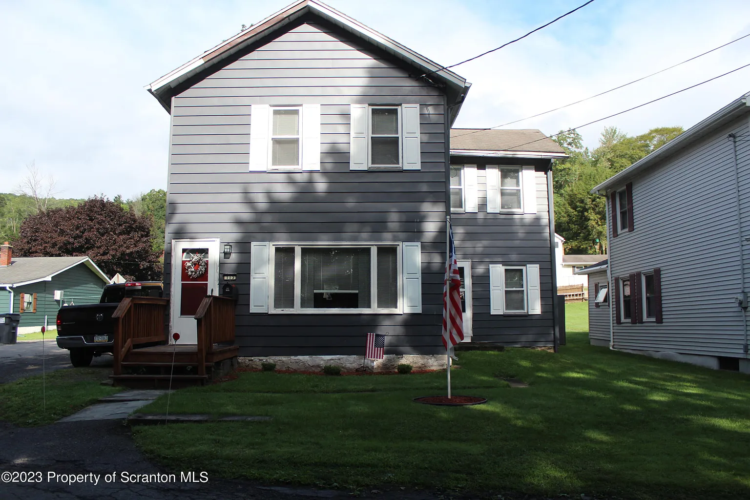 113 Gorham Ave photo 1