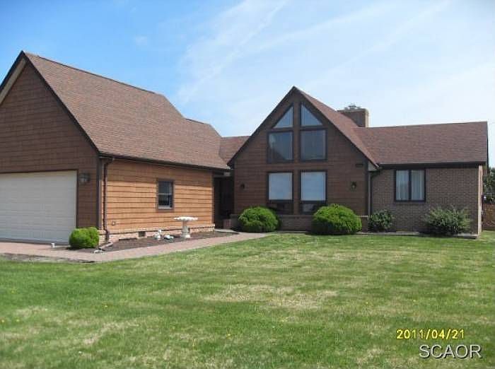 Front + 2 Car Garage