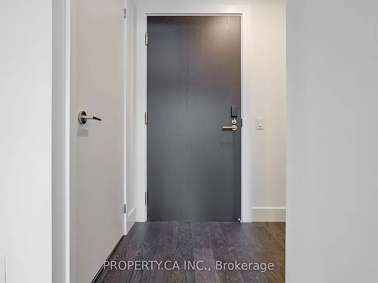 6 Greenbriar Rd #106 — Photo 9