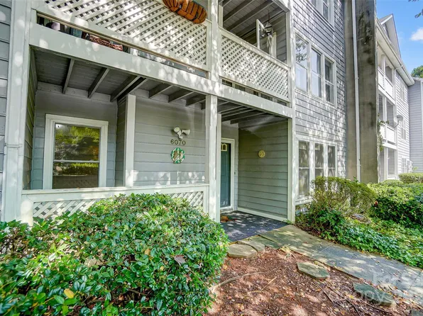 6070 Pinebark Ct, Charlotte, NC 28212