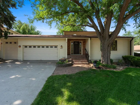 401 E Aspen Dr, Sioux Falls, SD 57105
