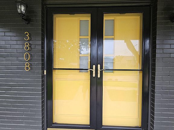 3rd image of 3808 Grebe St