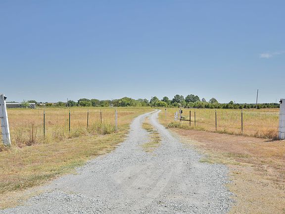 2nd image of 187202 Lakefront Dr