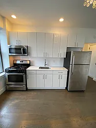 Rented by City Prime Commercial Realty 