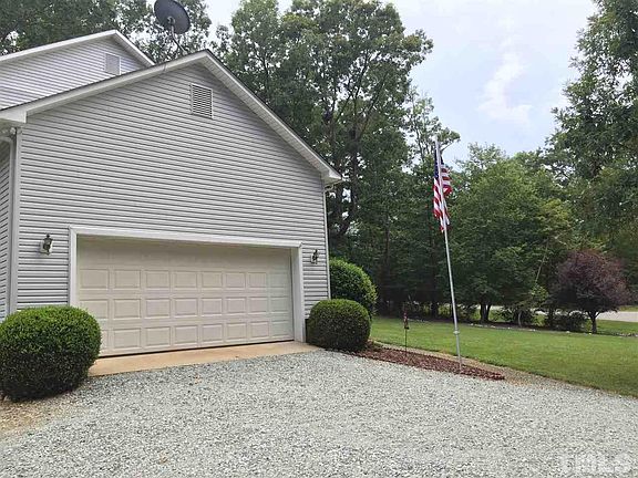 4th image of 3501 Alex Dr