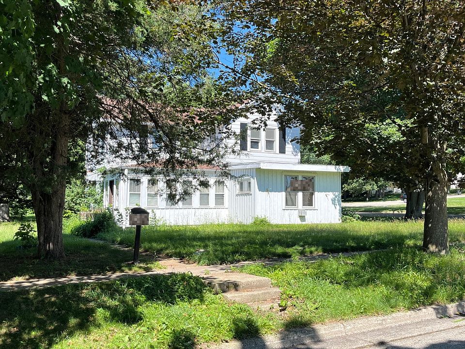 2nd image of 544 Jefferson Ave