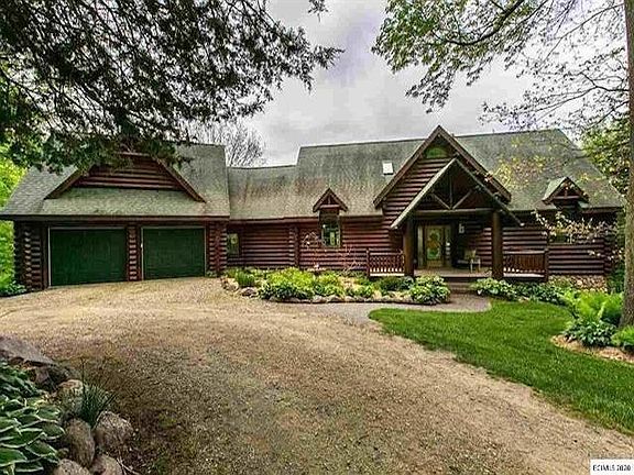 2nd image of 17945 Twin Springs Dr