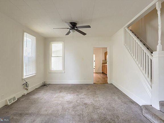 5th image of 2124 Boas St