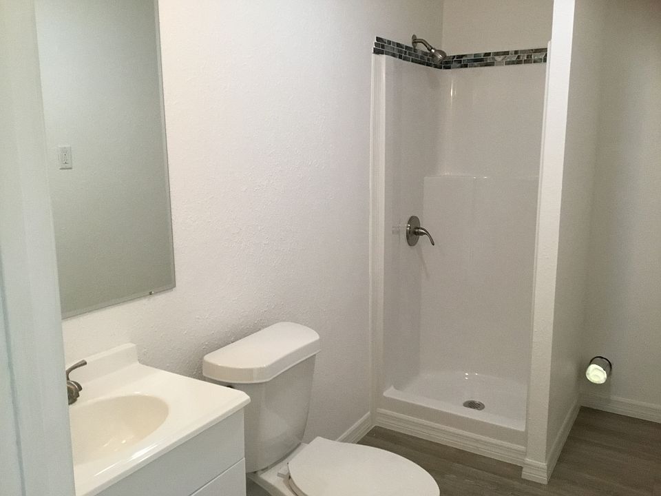 1st image of 3720 Deleuil Ave
