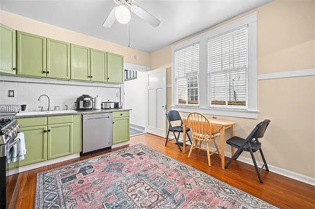 2608 Magazine St — Photo 23
