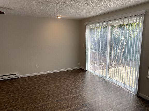 4th image of 12486 SE 60th Ct APT A