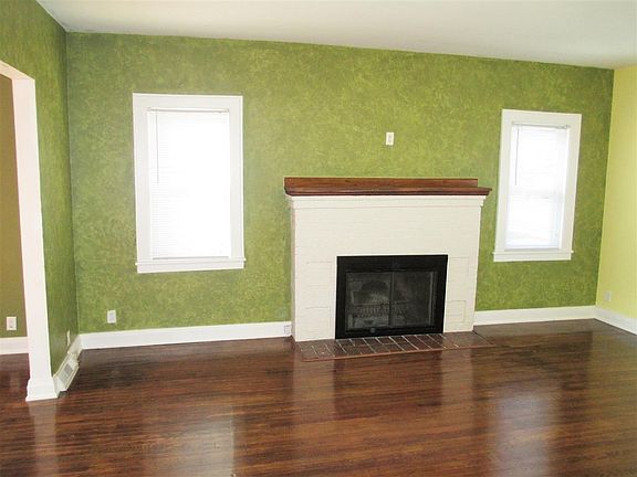 5th image of 406 Parkovash Ave