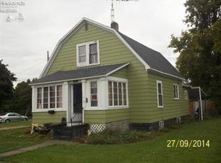 1416 Moore St, Fremont, OH 43420