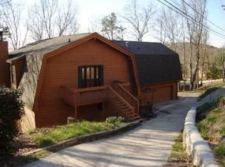 801 Lake Arrowhead Dr, Waleska, GA 30183