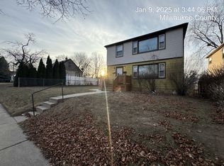5915 N 68th St, Milwaukee, WI 53218